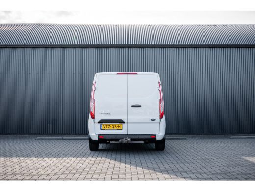 Ford Transit Custom 2.0 EcoBlue L1H1 | DC 6-Zits | LED | Cruise | PDC | Airco | Trekhaak ActivLease financial lease