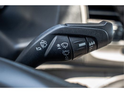 Ford Transit Custom 2.0 EcoBlue L2H1 | 130 PK | 3-Zits | Camera | Cruise | PDC | Airco | Trekhaak | Imperiaal ActivLease financial lease