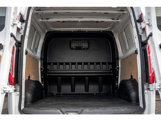 Ford Transit Custom 2.0 EcoBlue L2H1 | 170 PK | Automaat | DC 5-Zits | LED | Camera | Carplay | Cruise | PDC | Trekhaak ActivLease financial lease
