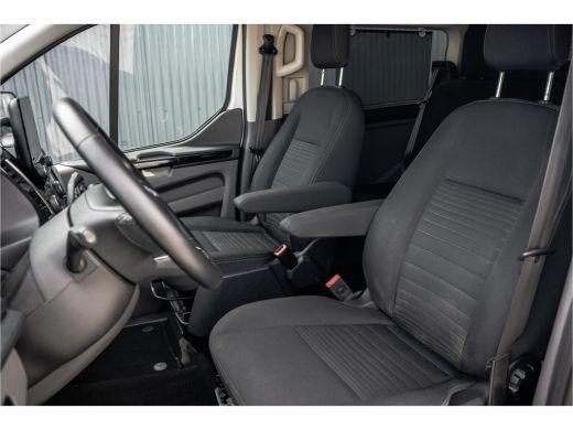 Ford Transit Custom 2.0 EcoBlue L2H1 | 170 PK | Automaat | DC 5-Zits | LED | Camera | Carplay | Cruise | PDC | Trekhaak ActivLease financial lease