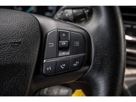 Ford Transit Custom 2.0 EcoBlue L2H1 | 170 PK | Automaat | DC 5-Zits | LED | Camera | Carplay | Cruise | PDC | Trekhaak ActivLease financial lease