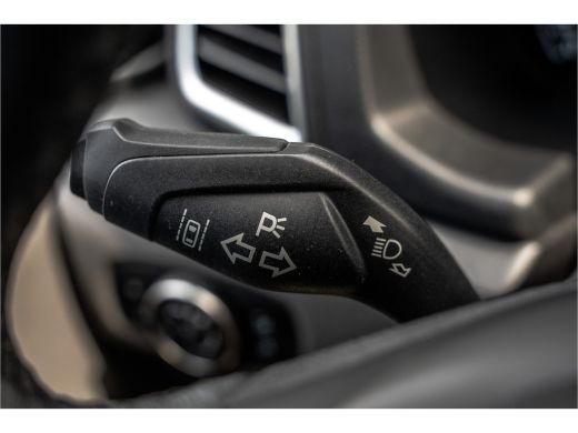 Ford Transit Custom 2.0 EcoBlue L2H1 | 170 PK | Automaat | DC 5-Zits | LED | Camera | Carplay | Cruise | PDC | Trekhaak ActivLease financial lease