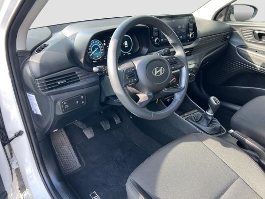 Hyundai i20 1.0 T-GDI 100pk Comfort | Airco | Camera | Carplay | Cruise control | Dodehoek detectie | Navigat... ActivLease financial lease