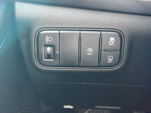 Hyundai i20 1.0 T-GDI 100pk Comfort | Airco | Camera | Carplay | Cruise control | Dodehoek detectie | Navigat... ActivLease financial lease