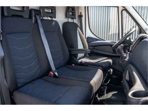 Iveco Daily 35C14 | L2H2 | Automaat | Trekhaak 3.5T | Elektr. Airco | Camera | Cruise ActivLease financial lease