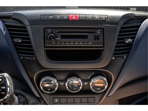 Iveco Daily 35C14 | L2H2 | Automaat | Trekhaak 3.5T | Elektr. Airco | Camera | Cruise ActivLease financial lease