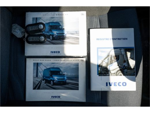 Iveco Daily 35C14 | L2H2 | Automaat | Trekhaak 3.5T | Elektr. Airco | Camera | Cruise ActivLease financial lease