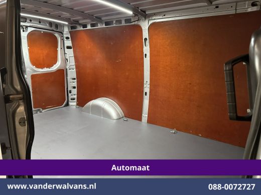 Iveco Daily 35S16V 157pk Automaat 3500kg Trekhaak L2H1 Euro6 Airco | Camera | Navigatie | LM Velgen Cruisecon... ActivLease financial lease