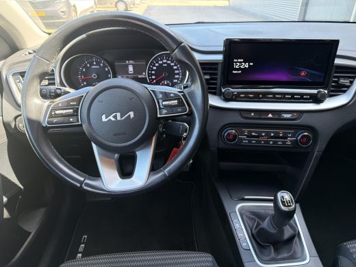 Kia Ceed Sportswagon 1.5 T-GDi DynamicLine Navi | Lichtmetaal | Apple Carplay Android Auto ActivLease financial lease