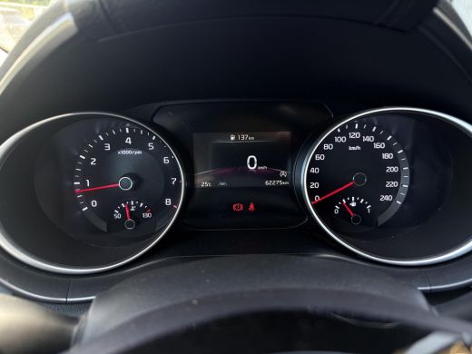 Kia Ceed Sportswagon 1.5 T-GDi DynamicLine Navi | Lichtmetaal | Apple Carplay Android Auto ActivLease financial lease