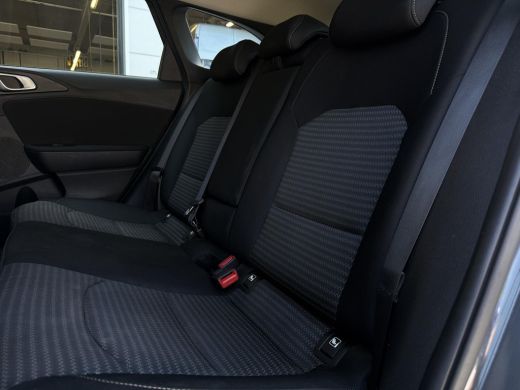 Kia Ceed Sportswagon 1.5 T-GDi DynamicLine Navi | Lichtmetaal | Apple Carplay Android Auto ActivLease financial lease