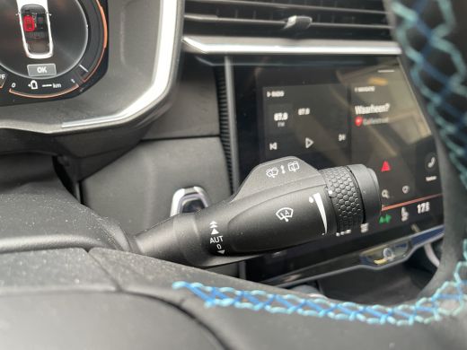 Lynk & Co 01 1.5 261PK | Org. NL | BTW- Auto | Pano | Adap. Cruise | Apple Carplay ActivLease financial lease