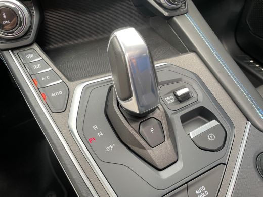 Lynk & Co 01 1.5 261PK | Org. NL | BTW- Auto | Pano | Adap. Cruise | Apple Carplay ActivLease financial lease