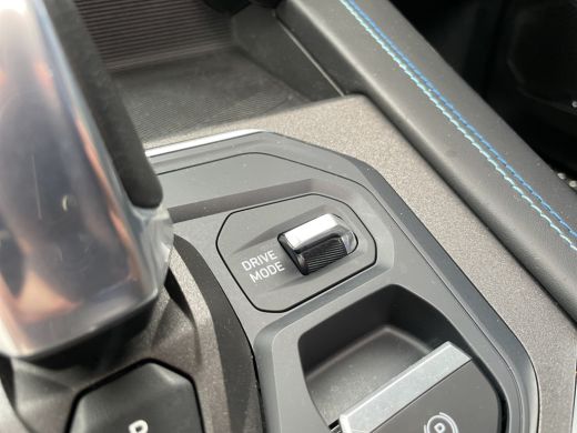 Lynk & Co 01 1.5 261PK | Org. NL | BTW- Auto | Pano | Adap. Cruise | Apple Carplay ActivLease financial lease