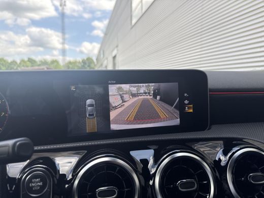 Mercedes-Benz A-Klasse 200 Business Solution AMG Night Upgrade | MBUX Groot | Camera | Cruise | ActivLease financial lease