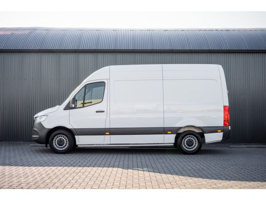 Mercedes-Benz Sprinter 311 CDI RWD L2H2 | | Volledig Ingericht | Mbux | Camera | Climatronic ActivLease financial lease