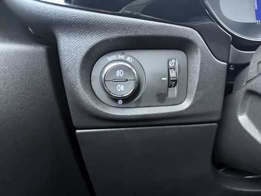 Opel Corsa Ultimate | Dode hoek waarschuwing | Draadloze telefoonlader | Elektronische klimaatregeling (ECC) ActivLease financial lease