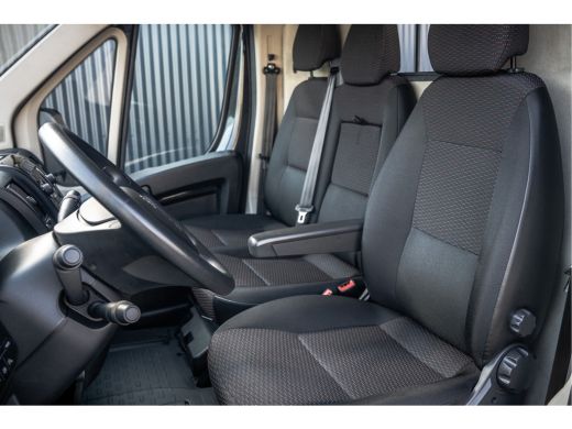 Peugeot Boxer 2.2 BlueHDi 140 L2H2 | 140 PK | 3-Zits | Cruise | Camera | Navi | Airco ActivLease financial lease