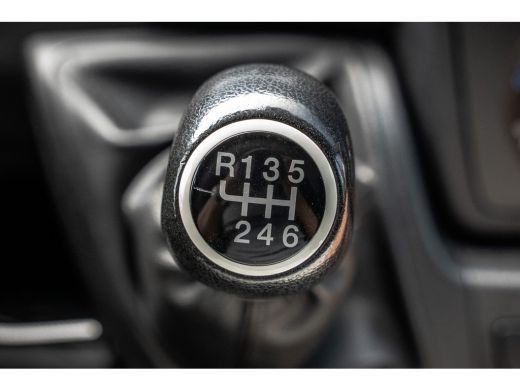 Peugeot Boxer 2.2 BlueHDi 140 L2H2 | 140 PK | 3-Zits | Cruise | Camera | Navi | Airco ActivLease financial lease