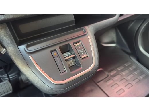 Peugeot e-Expert EV L3 75 kWh | 16" stalen velgen | Elektrisch bedienbare en verwarmbare buitenspiegels | Elektris... ActivLease financial lease
