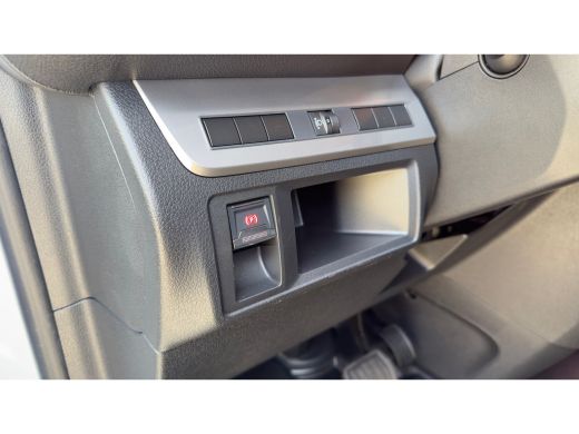 Peugeot e-Expert EV L3 75 kWh | 16" stalen velgen | Elektrisch bedienbare en verwarmbare buitenspiegels | Elektris... ActivLease financial lease