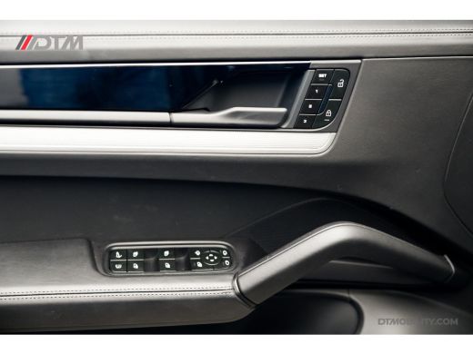 Porsche Cayenne 3.0 E-Hybrid Black Edition | Sportdesign | Trekhaak ActivLease financial lease