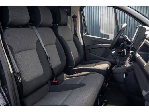 Renault Trafic 2.0 dCi 110 L2H1 | 3-Zits | 110 PK | LED | Cruise | Navi | Airco | Trekhaak ActivLease financial lease
