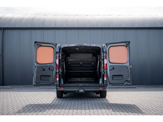 Renault Trafic 2.0 dCi 110 L2H1 | 3-Zits | 110 PK | LED | Cruise | Navi | Airco | Trekhaak ActivLease financial lease