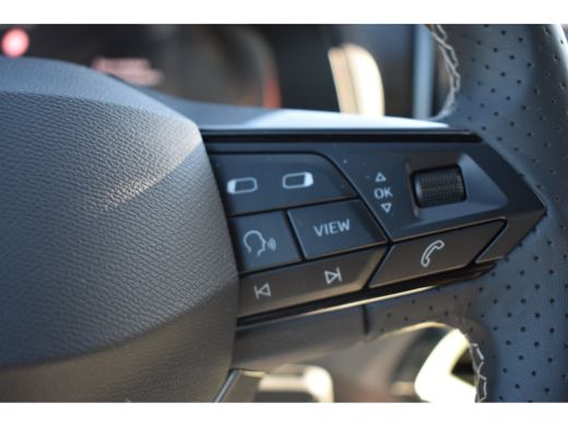 Seat Ibiza Style Plus | Apple CarPlay&trade;, Android Auto&trade; | Digitale radio ontvangst (DAB+) | Front Assist ActivLease financial lease