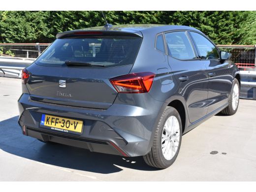 Seat Ibiza Style Plus | Apple CarPlay&trade;, Android Auto&trade; | Digitale radio ontvangst (DAB+) | Front Assist ActivLease financial lease