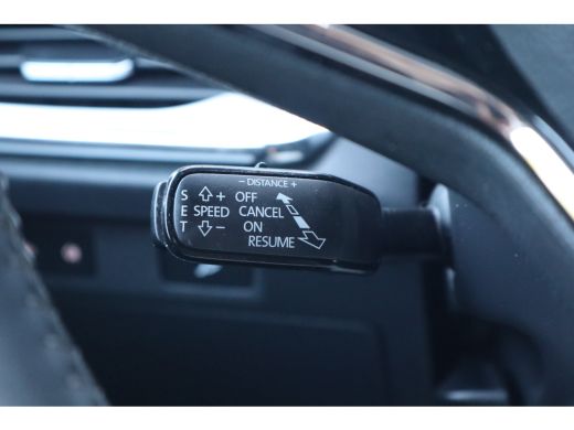 Skoda Enyaq iV 60 First Edition TREKHAAK | Achteruitrijcamera | Apple Carplay/Android Auto|telefoonintegratie pr... ActivLease financial lease