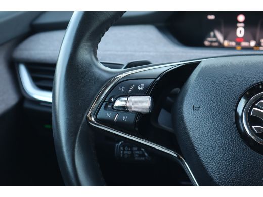 Skoda Enyaq iV 60 First Edition TREKHAAK | Achteruitrijcamera | Apple Carplay/Android Auto|telefoonintegratie pr... ActivLease financial lease
