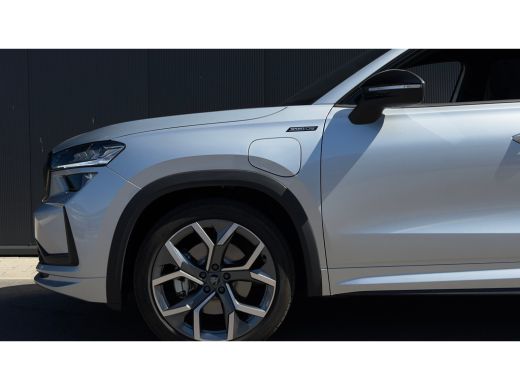 Skoda Kodiaq 1.5 TSI iV PHEV 204pk Sportline Business | Achteruitrijcamera | Crew Protect Assist | Cruise cont... ActivLease financial lease