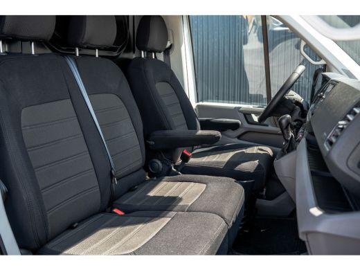 Volkswagen Crafter 2.0 TDI L4H3 | 177 PK | Automaat | LED | Camera | Carplay | Cruise | PDC | Airco | Trekhaak ActivLease financial lease