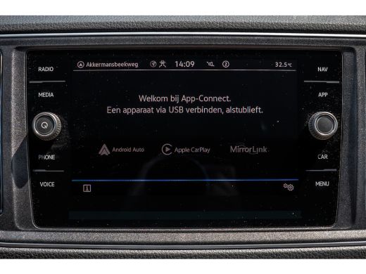 Volkswagen Crafter 2.0 TDI L4H3 | 177 PK | Automaat | LED | Camera | Carplay | Cruise | PDC | Airco | Trekhaak ActivLease financial lease