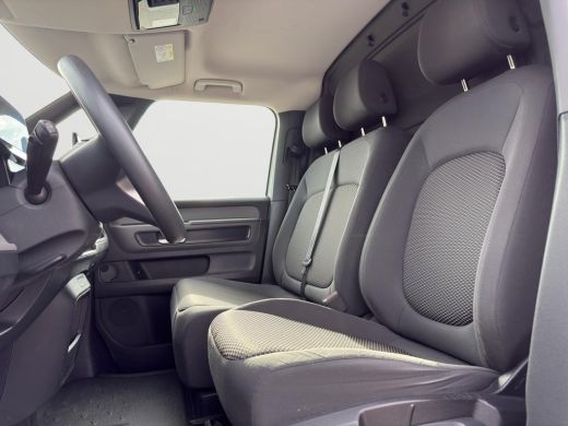 Volkswagen ID. Buzz Cargo Cargo 77 kWh | deuren achter | ACC | Clima | PDC | ActivLease financial lease
