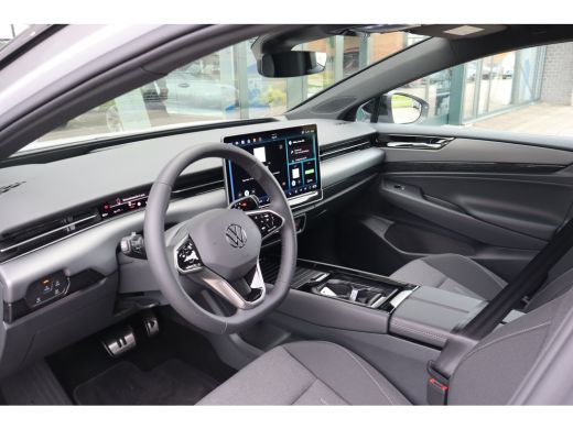 Volkswagen ID.7 Limited Edition | Trekhaak | Achterlichten LED | Achteruitrijcamera (Rear View) | Afstandsontgren... ActivLease financial lease