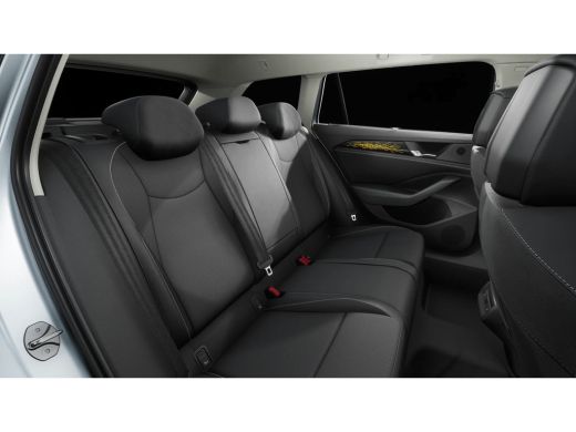Volkswagen Passat Variant 1.5 eHybrid Business | Wordt verwacht | Trekhaak | A.cam | IQ.Drive | Winterpakket | ActivLease financial lease