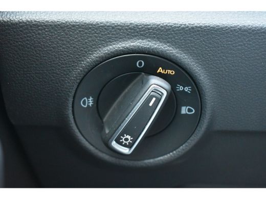 Volkswagen T-Roc 1.0 110PK TSI R-Line | ACC | Digital Cockpit Pro | Extra getint glas achter | App Connect | Dode-... ActivLease financial lease
