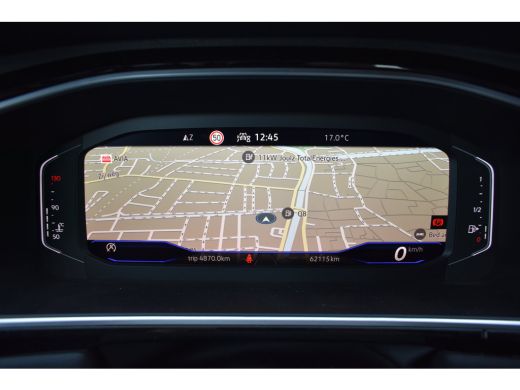 Volkswagen T-Roc 1.0 110PK TSI R-Line | ACC | Digital Cockpit Pro | Extra getint glas achter | App Connect | Dode-... ActivLease financial lease