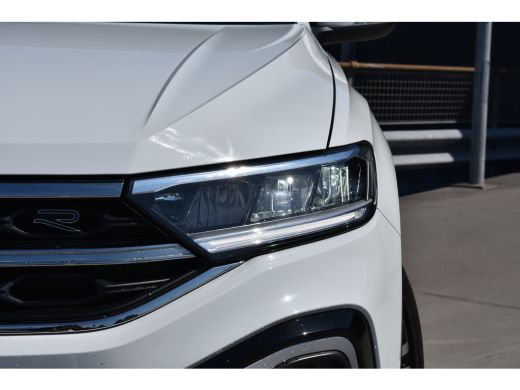 Volkswagen T-Roc 1.0 110PK TSI R-Line | ACC | Digital Cockpit Pro | Extra getint glas achter | App Connect | Dode-... ActivLease financial lease
