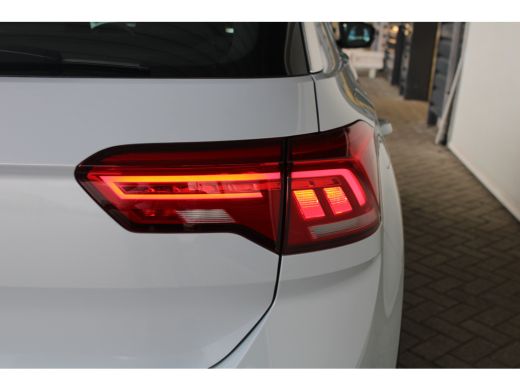 Volkswagen T-Roc 1.0 TSI Style | Camera | Navi | Apple Carplay/ Android Auto | Adaptieve cruise control | ActivLease financial lease