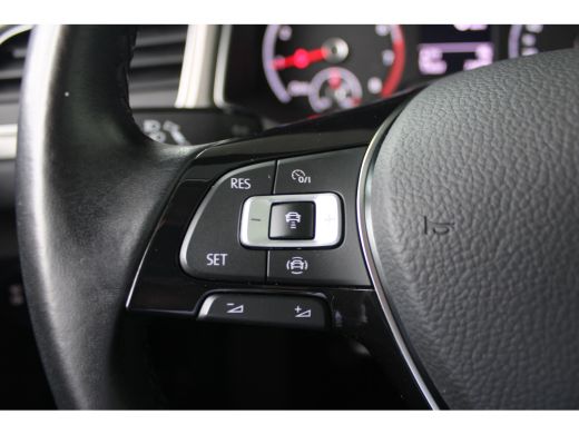 Volkswagen T-Roc 1.0 TSI Style | Camera | Navi | Apple Carplay/ Android Auto | Adaptieve cruise control | ActivLease financial lease