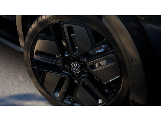 Volkswagen T-Roc R-Line Edition | 'App-Connect' draadloze smartphone integratie | 30,5 cm display met 2D en 3D wee... ActivLease financial lease