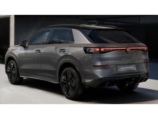 Volkswagen T-Roc R-Line Edition | 'App-Connect' draadloze smartphone integratie | 30,5 cm display met 2D en 3D wee... ActivLease financial lease