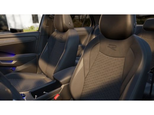 Volkswagen T-Roc R-Line Edition | 'App-Connect' draadloze smartphone integratie | 30,5 cm display met 2D en 3D wee... ActivLease financial lease