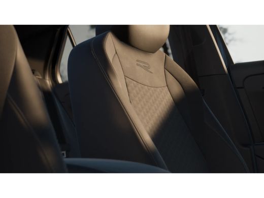 Volkswagen T-Roc R-Line Edition | 'App-Connect' draadloze smartphone integratie | 30,5 cm display met 2D en 3D wee... ActivLease financial lease