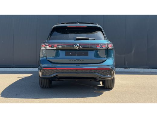 Volkswagen Tiguan 1.5 TSI 272pk eHybrid R-Line | R-Line | Panodak | Trekhaak | Carplay | 360 Camera | ActivLease financial lease