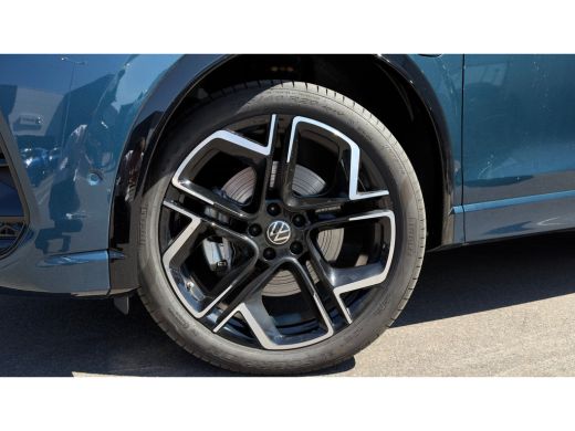 Volkswagen Tiguan 1.5 TSI 272pk eHybrid R-Line | R-Line | Panodak | Trekhaak | Carplay | 360 Camera | ActivLease financial lease