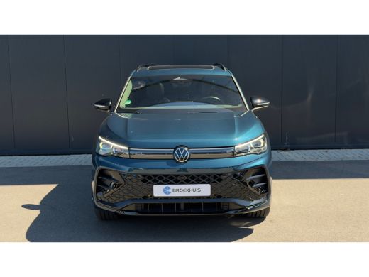 Volkswagen Tiguan 1.5 TSI 272pk eHybrid R-Line | R-Line | Panodak | Trekhaak | Carplay | 360 Camera | ActivLease financial lease